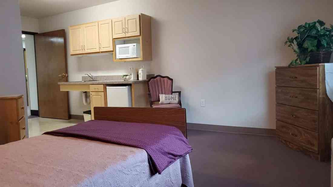 Chehalis West resident room
