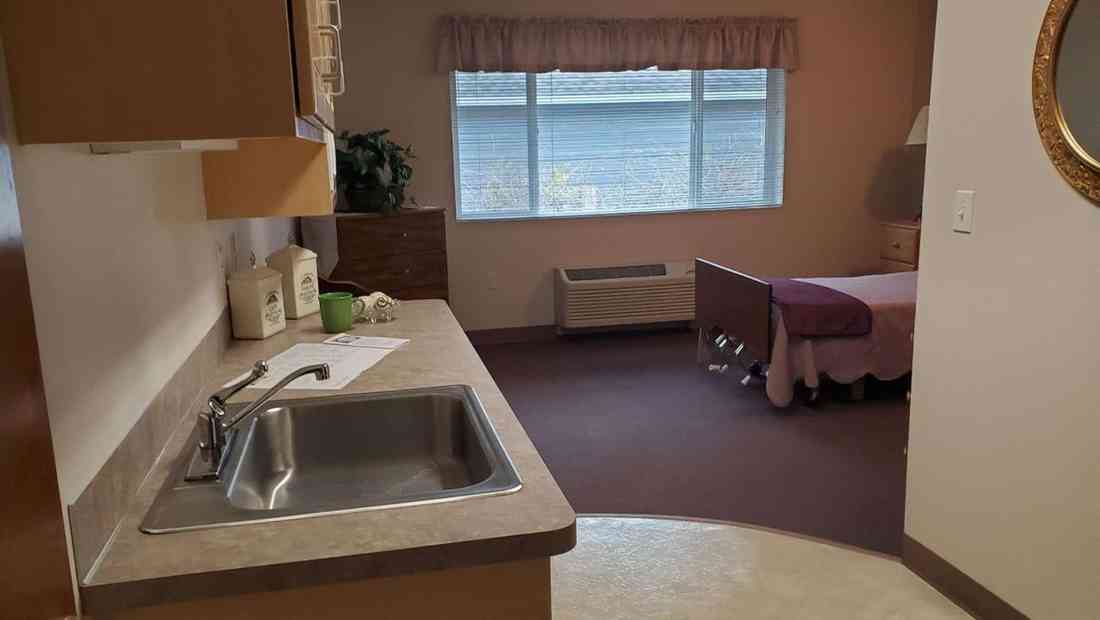 Chehalis West furnished interior