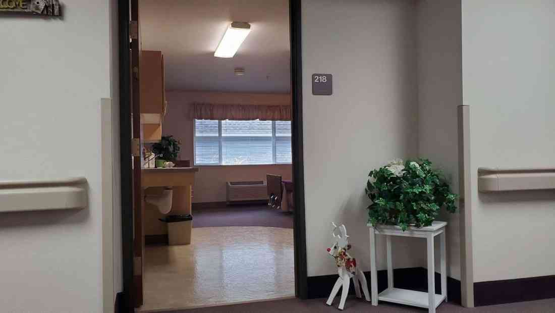 Studio Apartment 2 kitchenette