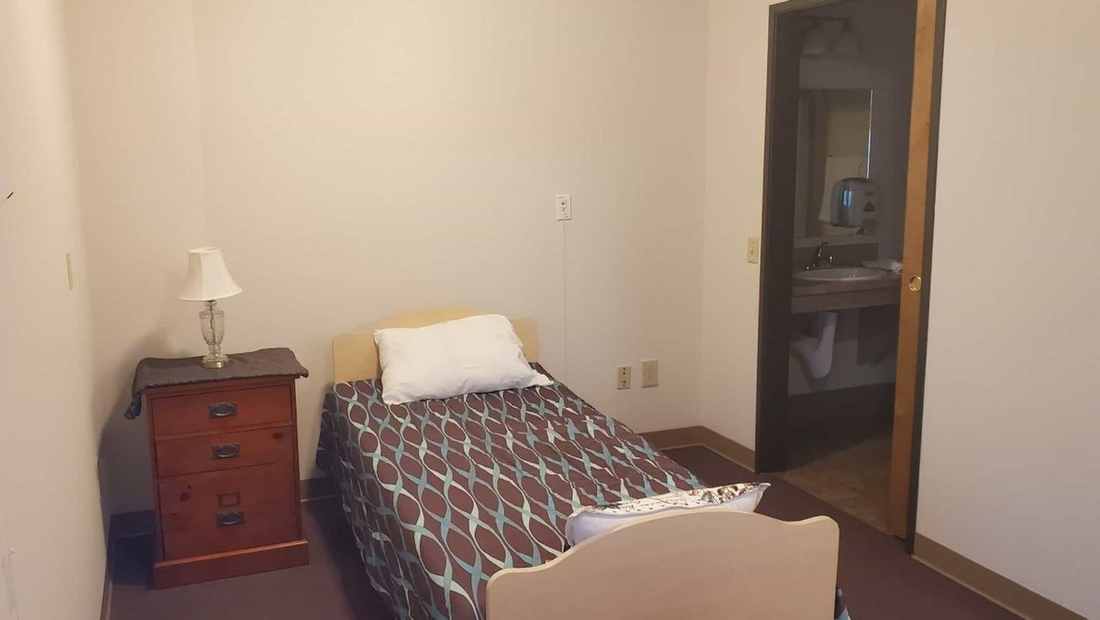 One-bedroom apartment furnished bedroom
